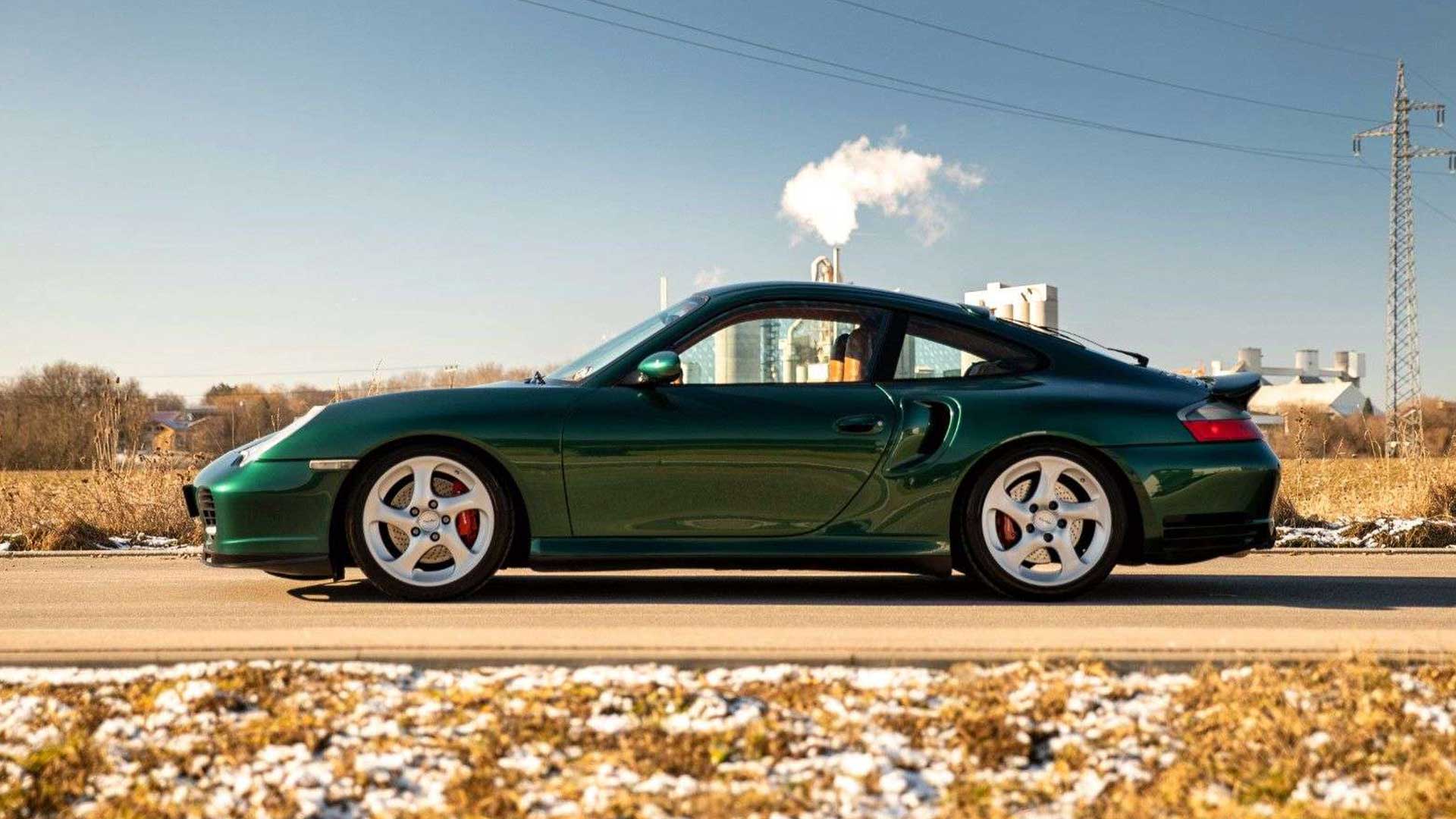 2000s porsche green